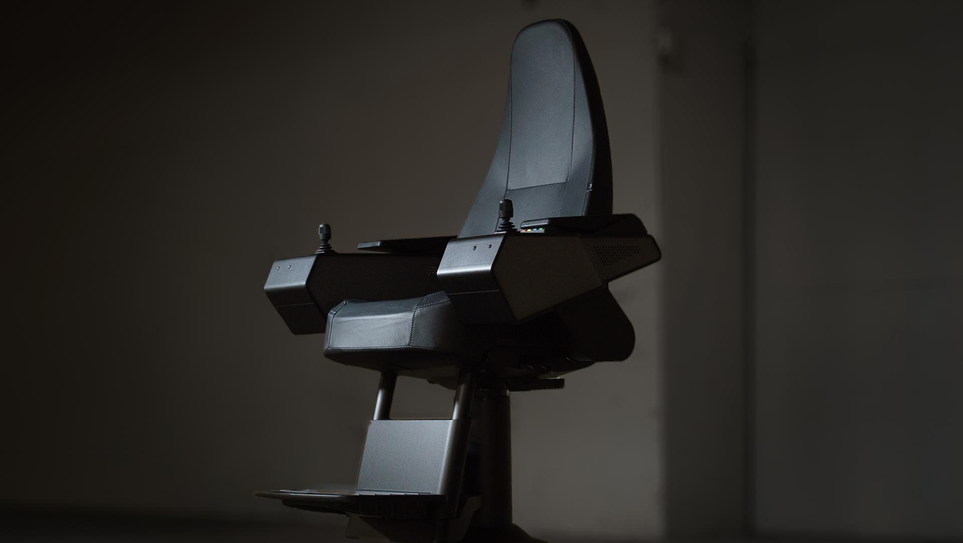 Pilot-stolen med kontrollsystem