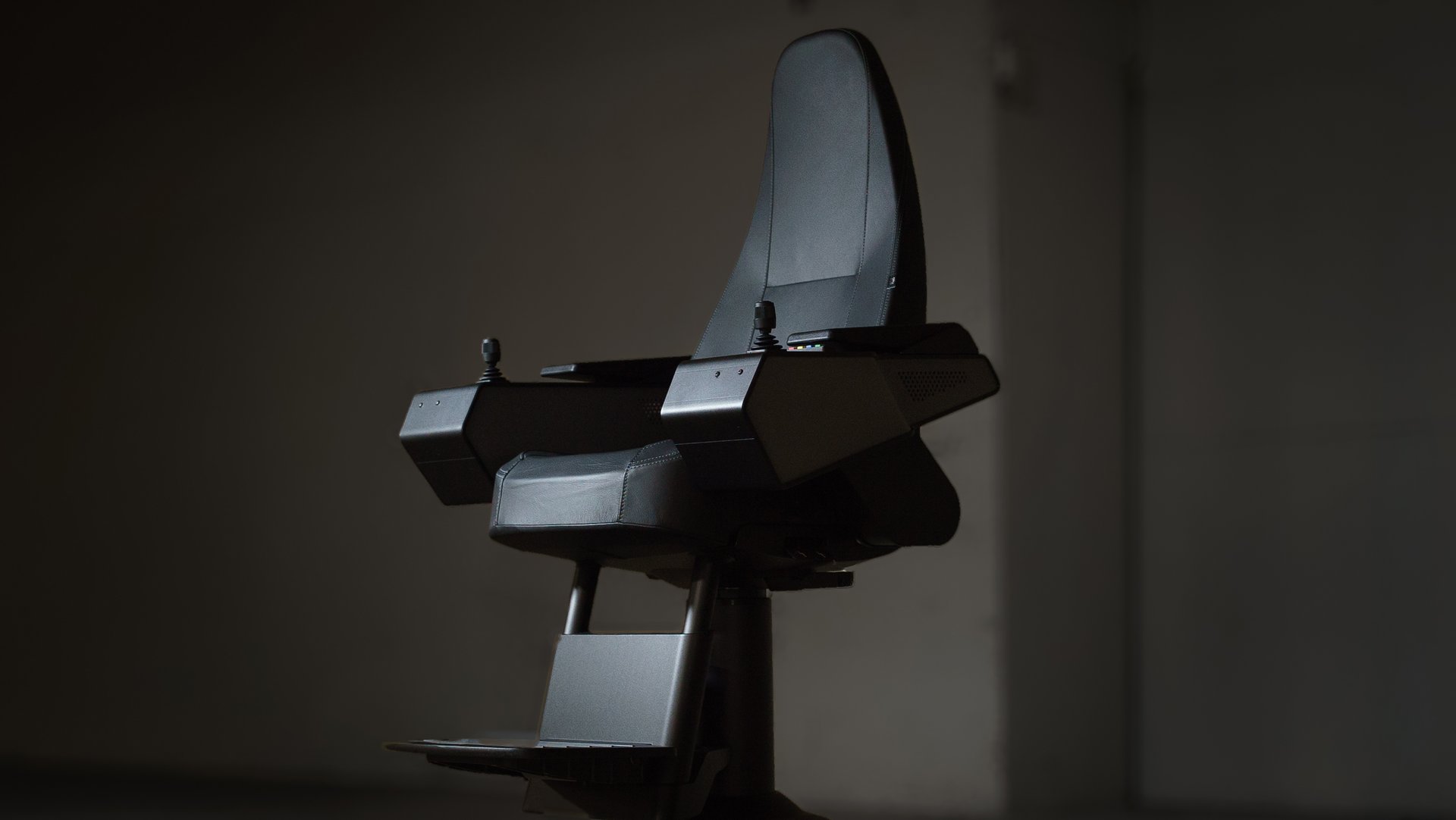 Pilot-stolen med kontrollsystem Pilot-stolen med kontrollsystem